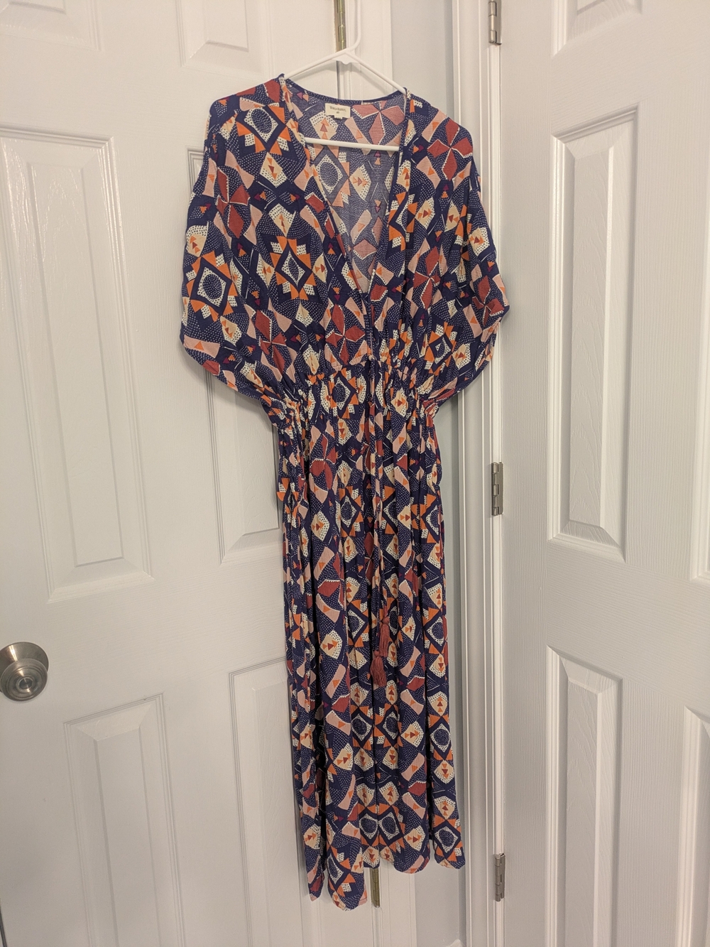Women's Geometric Maxi Dress - Casual V-Neck
